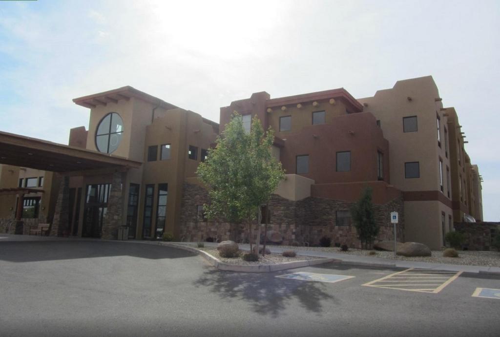 Moenkopi Legacy Inn & Suites Tuba City Exterior photo